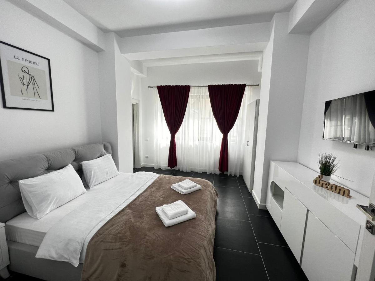 Marvellous Aparthotel With Master Apartments Suceava Exterior foto