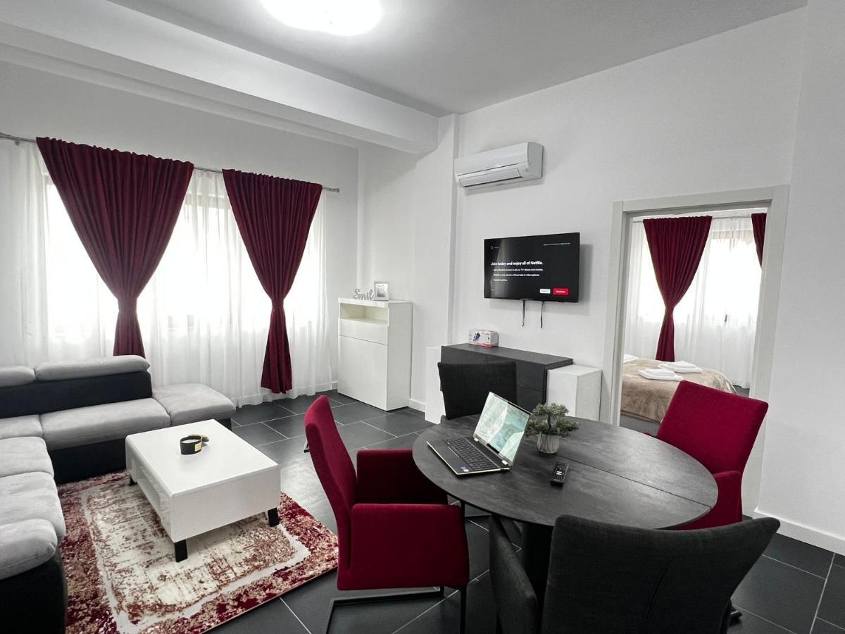 Marvellous Aparthotel With Master Apartments Suceava Exterior foto